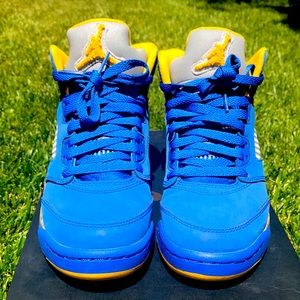 AIR JORDAN 5 LANEY!!